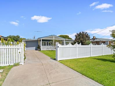 11 Hickman Road, Silver Sands WA 6210