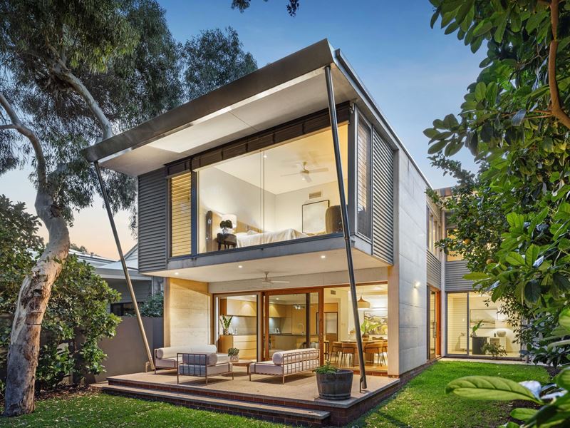 4 Smyth Road, Shenton Park WA 6008