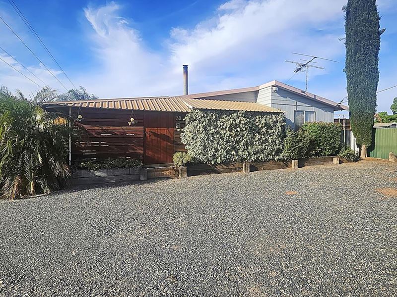 39 Hopkins Street, South Boulder WA 6432
