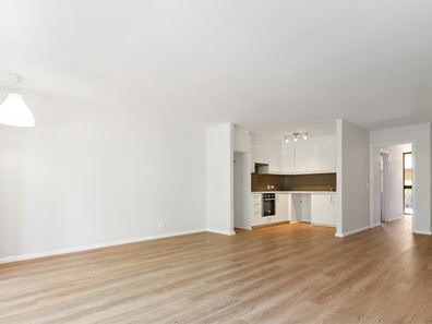 4/12 Eric Street, Como WA 6152