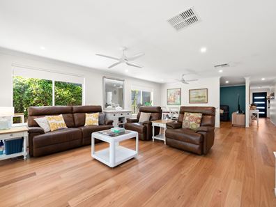 211 Hamilton Road, Coogee WA 6166