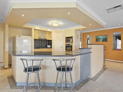 21 Stidwell Street, Canning Vale WA 6155