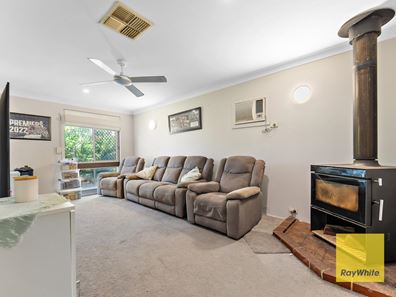 7 Adelina Court, Camillo WA 6111