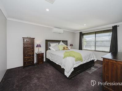 19 Birchmore Gardens, Ellenbrook WA 6069