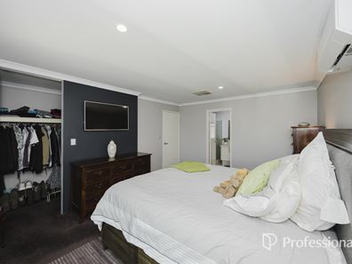 19 Birchmore Gardens, Ellenbrook WA 6069