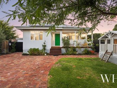 76 Cleopatra Street, Palmyra WA 6157