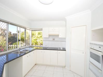 7 Bomaria Mews, Halls Head WA 6210
