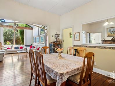 15 Orange Valley Road, Kalamunda WA 6076