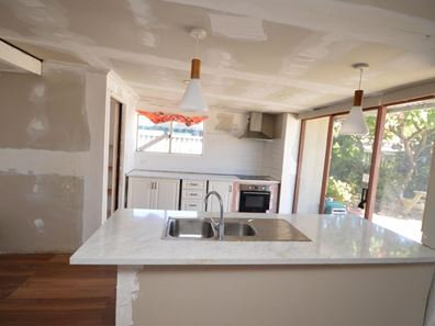 19 Vance Street, Dudley Park WA 6210