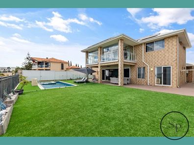 107 Boardwalk Boulevard, Halls Head WA 6210