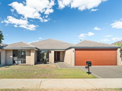 25 Verona Street, Hocking WA 6065