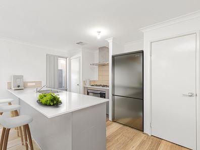 37 Tolmer Street, Henley Brook WA 6055