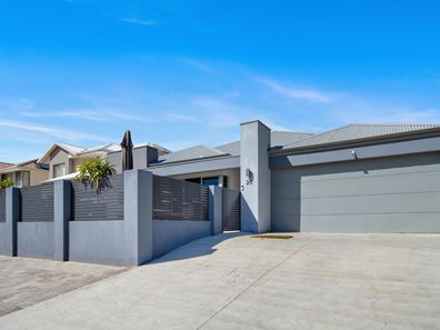 25 Scaddan St, Bassendean WA 6054
