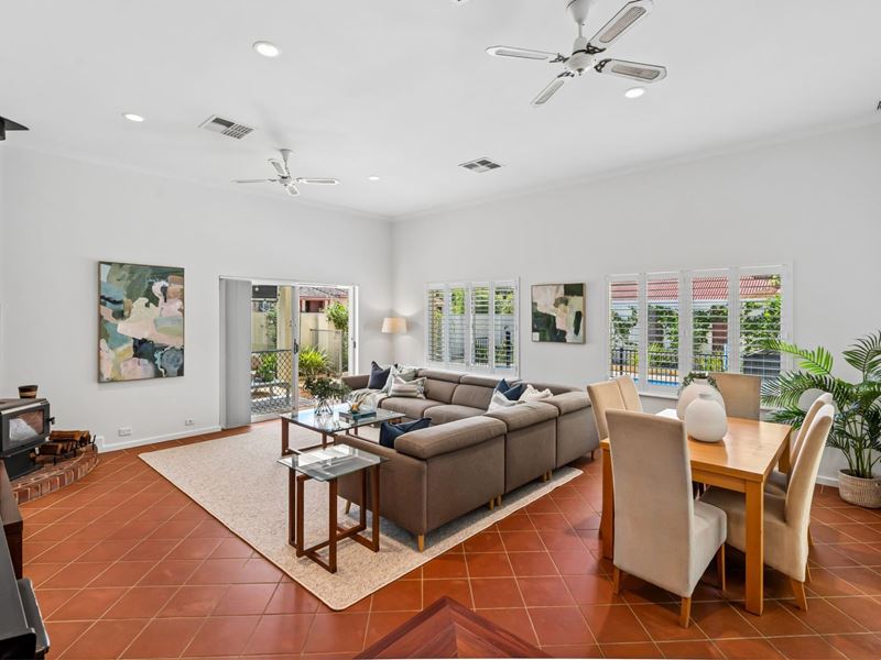 2 Kennard Street, Kensington WA 6151