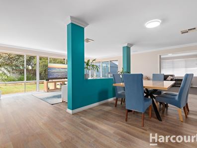 10 Lutea Road, Halls Head WA 6210