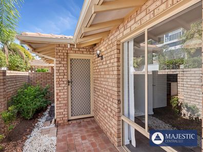 2/3 First Avenue, Applecross WA 6153