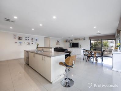 4 Torquay Lane, High Wycombe WA 6057