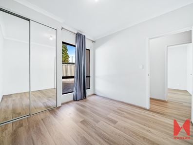 9B Banksia Circle, Thornlie WA 6108