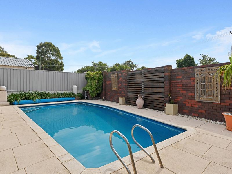 15 Adenandra Way, Greenwood