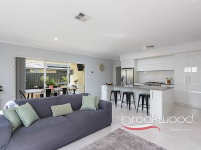 6 Wiluna Street, Midvale WA 6056