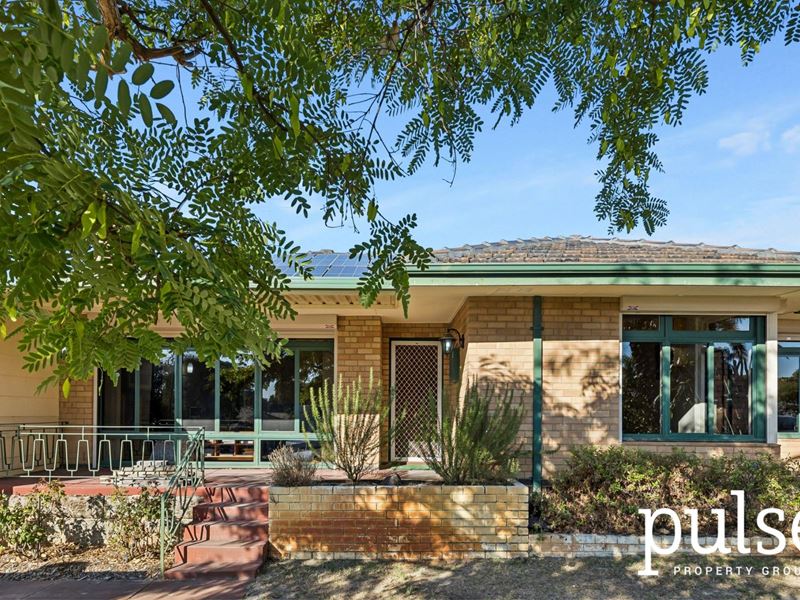 14 Webb Street, Rossmoyne WA 6148