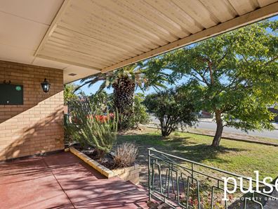 14 Webb Street, Rossmoyne WA 6148
