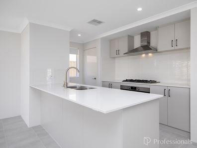 8 Preissiana Way, Harrisdale WA 6112