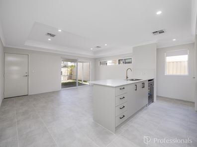 8 Preissiana Way, Harrisdale WA 6112