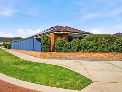 12 Plaistowe Boulevard, Byford WA 6122