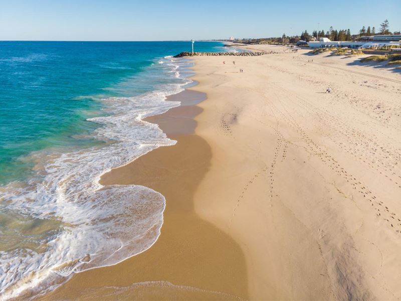 Madora Bay