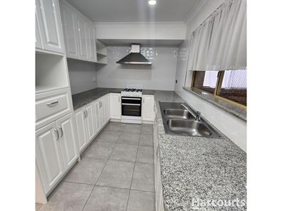 76 Giralt Road, Marangaroo WA 6064