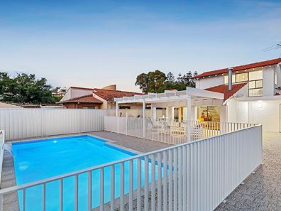 27 Skipton Way, City Beach WA 6015