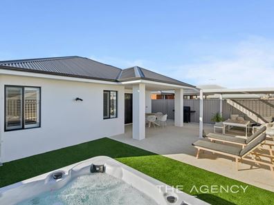 22 Eminence Street, Sinagra WA 6065