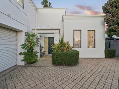 4/138 Robert Street, Como WA 6152