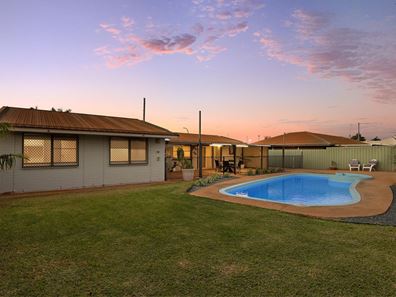 35 Hunt Way, Bulgarra WA 6714