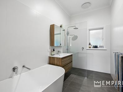 119 Watkins Street, White Gum Valley WA 6162