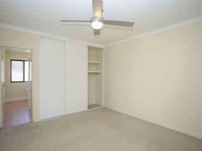 15B Hodges Place, Innaloo WA 6018