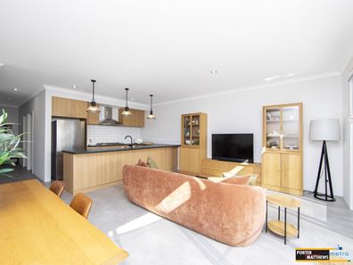 104 Ashgrove Entrance, Bushmead WA 6055