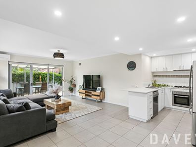 3/4 Langley Place, Innaloo WA 6018