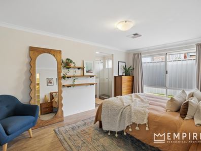 17A Howson Street, Hilton WA 6163
