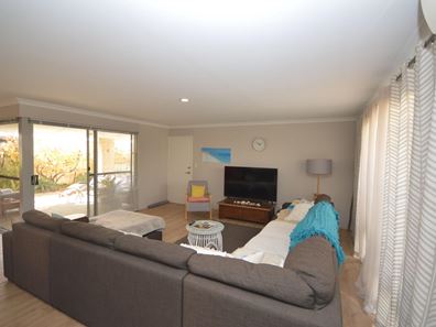13 Glenbawn Vista, Lakelands WA 6180