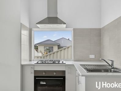 21A Azzurra Loop, Two Rocks WA 6037