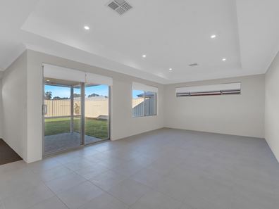22 Cockatoo Way, Dawesville WA 6211