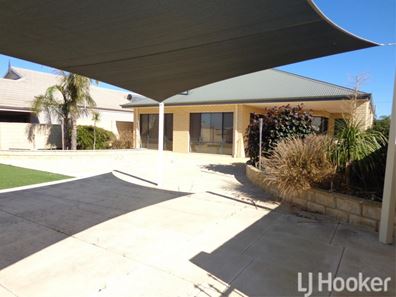 77 Kiap Road, South Yunderup WA 6208