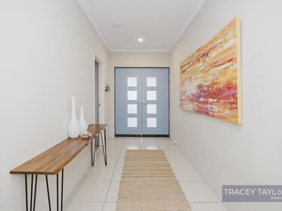 23 La Mirada Avenue, Clarkson WA 6030
