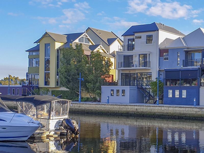 9/51 Tidewater Way, Ascot