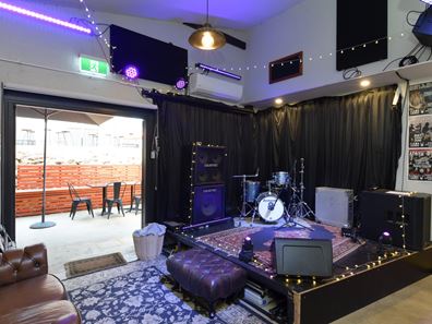 Karma Llama Records and The Llama Lounge Bridgetown, Bridgetown WA 6255