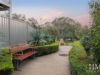 22/12 Loder Way, South Guildford WA 6055