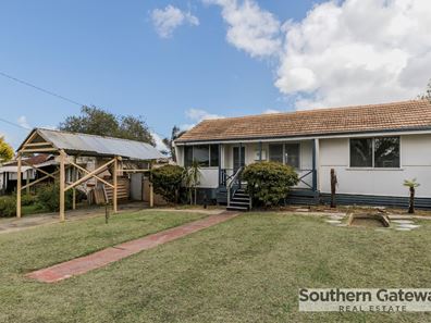 46 Clint Way, Calista WA 6167