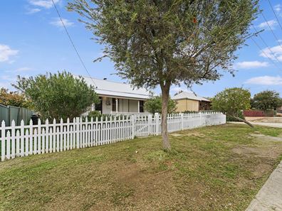 8 Arnold Street, Northam WA 6401